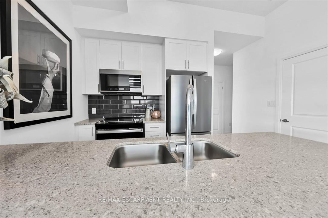 Photo 6 of Unit 515, 470 Dundas Street, Hamilton, Waterdown — HOMEH