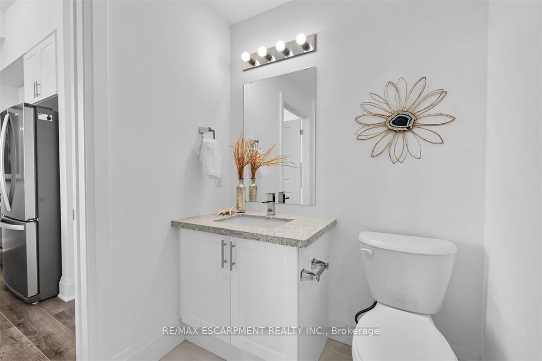Photo 16 of Unit 515, 470 Dundas Street, Hamilton, Waterdown — HOMEH