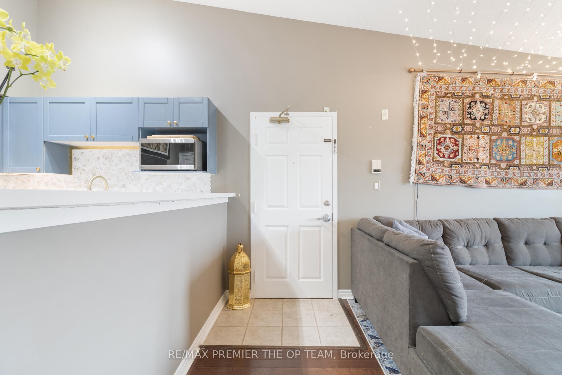 Photo 15 of Unit 404, 1440 Bishops Gate, Oakville, Glen Abbey — HOMEH