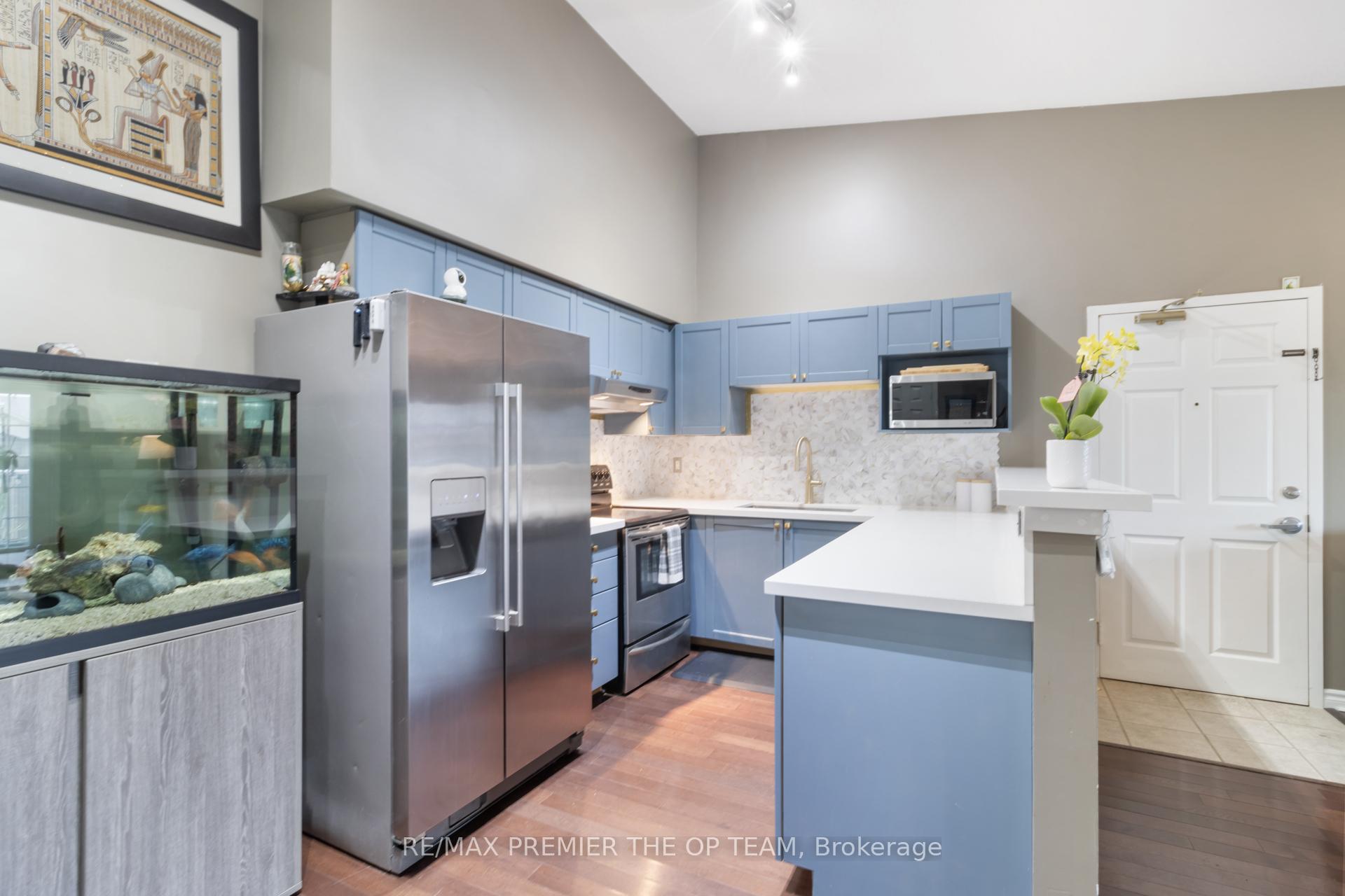 Photo 17 of Unit 404, 1440 Bishops Gate, Oakville, Glen Abbey — HOMEH