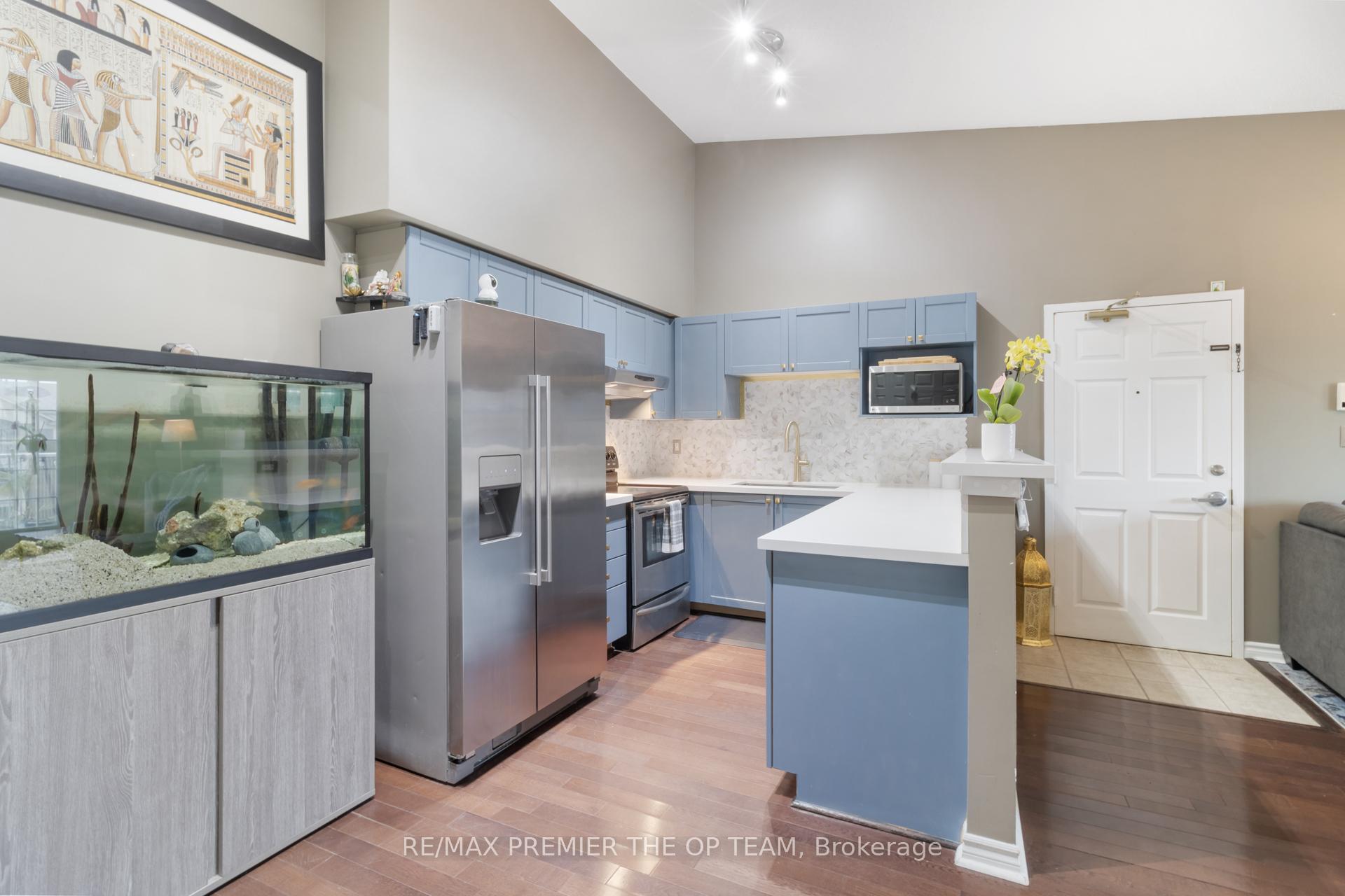Photo 18 of Unit 404, 1440 Bishops Gate, Oakville, Glen Abbey — HOMEH