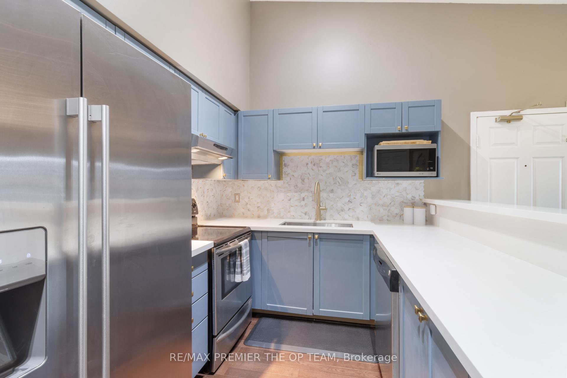 Photo 19 of Unit 404, 1440 Bishops Gate, Oakville, Glen Abbey — HOMEH