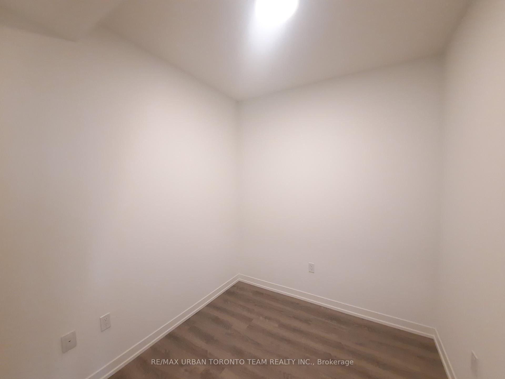 Photo 8 of Unit 1108, 8 Interchange Way, Vaughan, Vaughan Corporate Centre — HOMEH