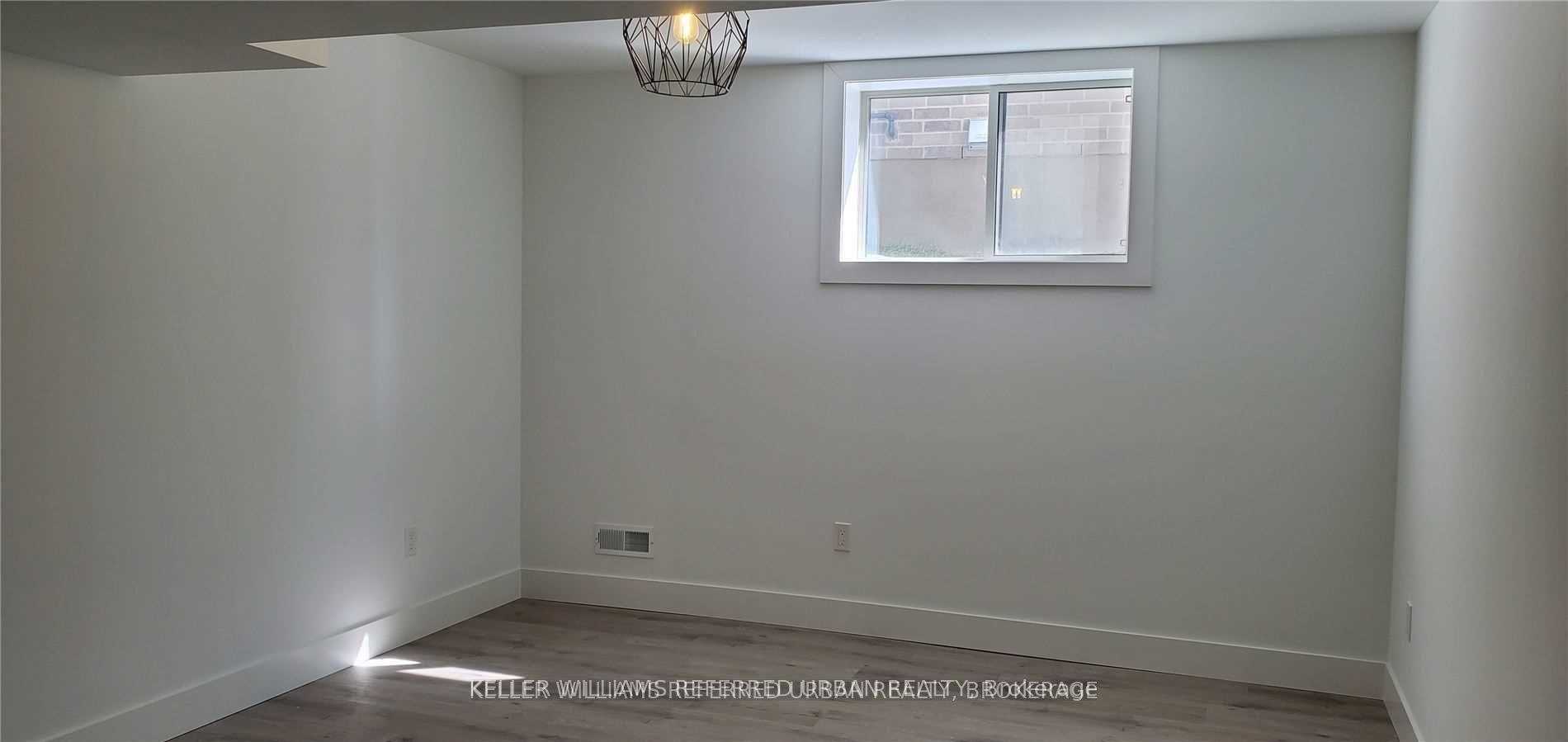 Photo 6 of Unit Lower Unit, 2214 Tokala Trail, London, North S — HOMEH