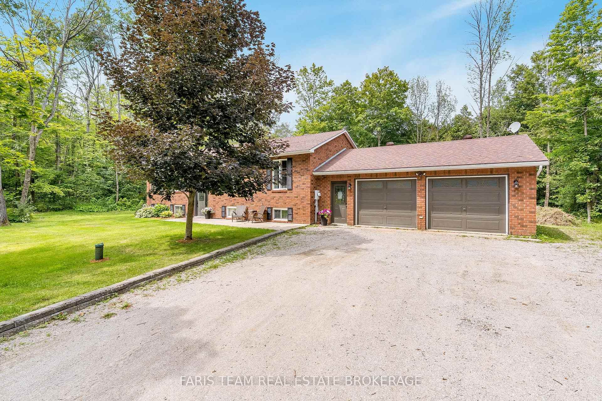 Photo 5 of 2358 Foxmead Road, Oro-Medonte, Rural Oro-Medonte — HOMEH