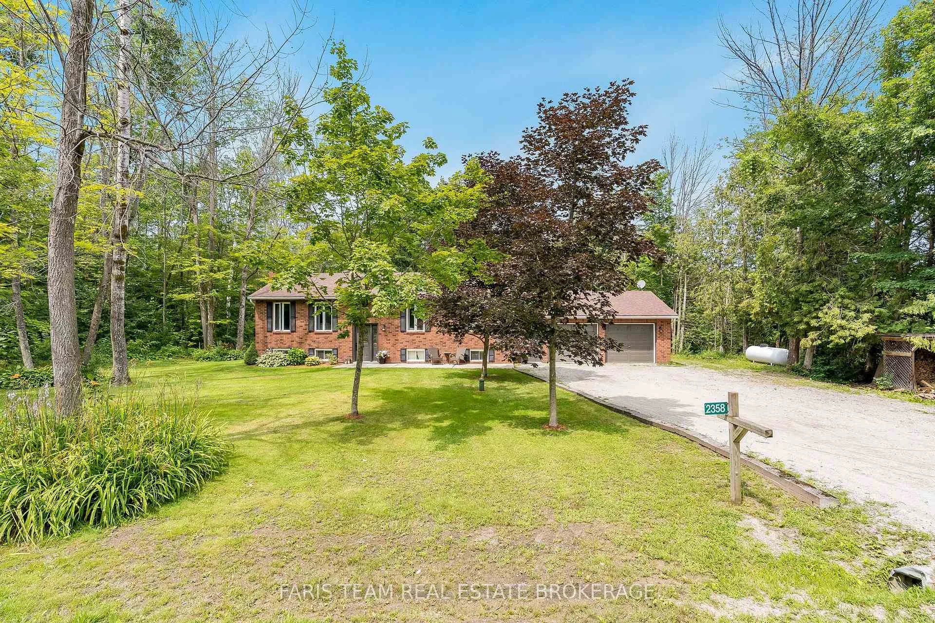 Photo 4 of 2358 Foxmead Road, Oro-Medonte, Rural Oro-Medonte — HOMEH