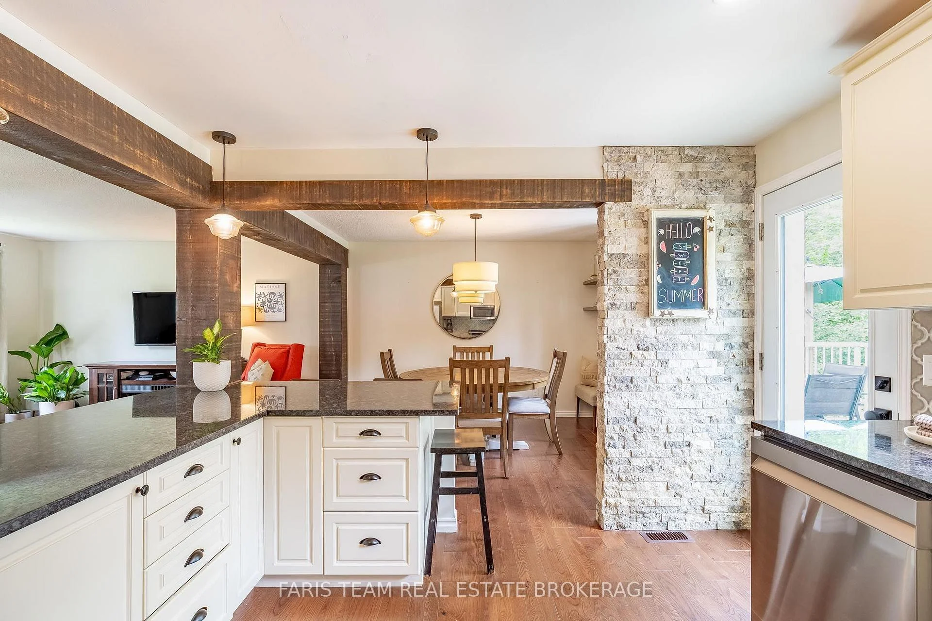 Photo 18 of 2358 Foxmead Road, Oro-Medonte, Rural Oro-Medonte — HOMEH