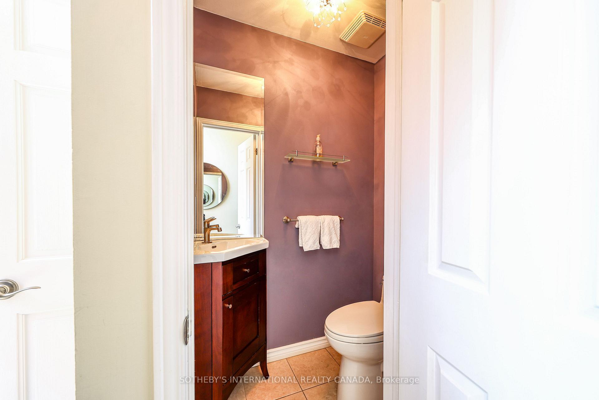 Photo 16 of 70 Sylvan Valley Way, Toronto, Bedford Park-Nortown — HOMEH