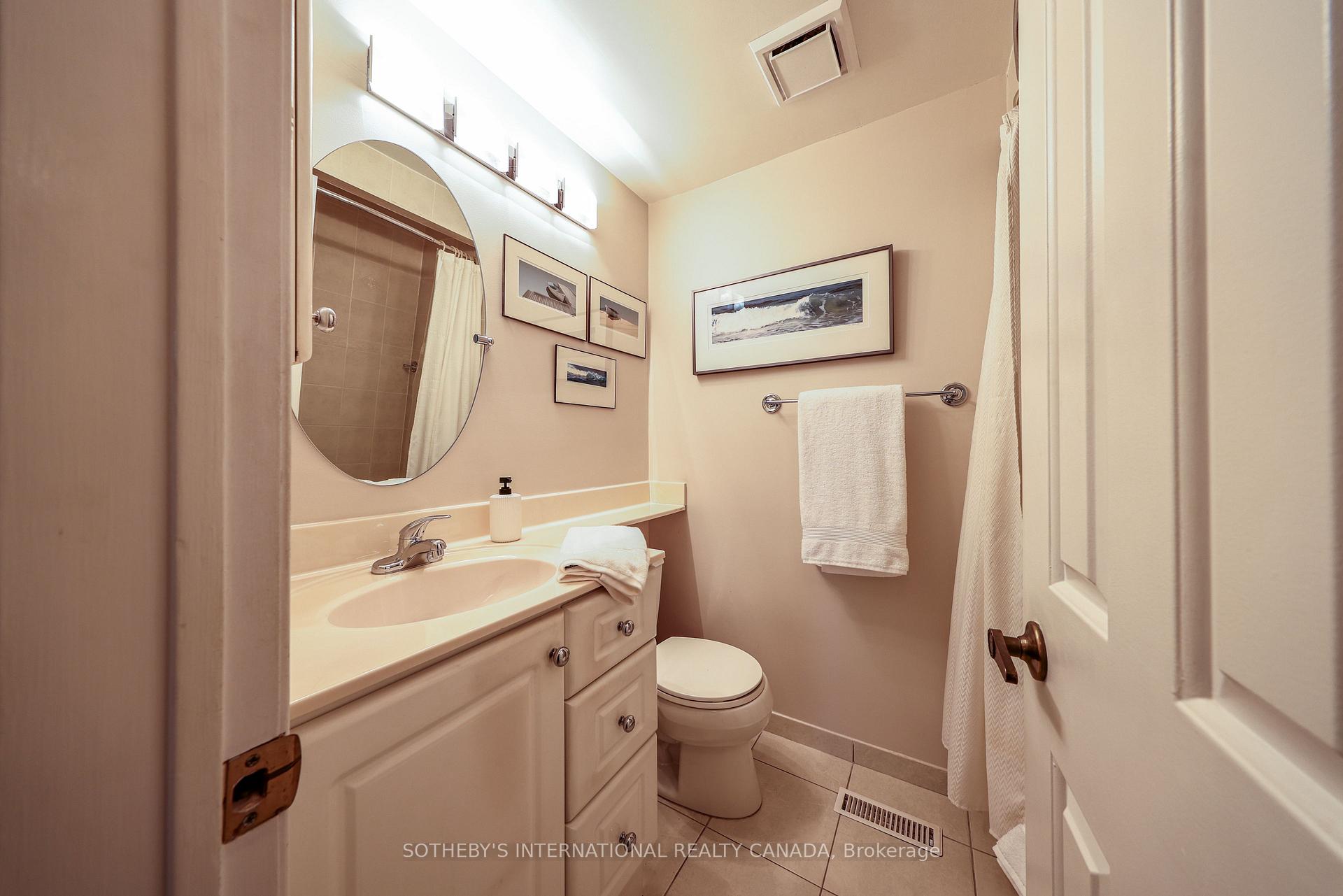 Photo 23 of 70 Sylvan Valley Way, Toronto, Bedford Park-Nortown — HOMEH