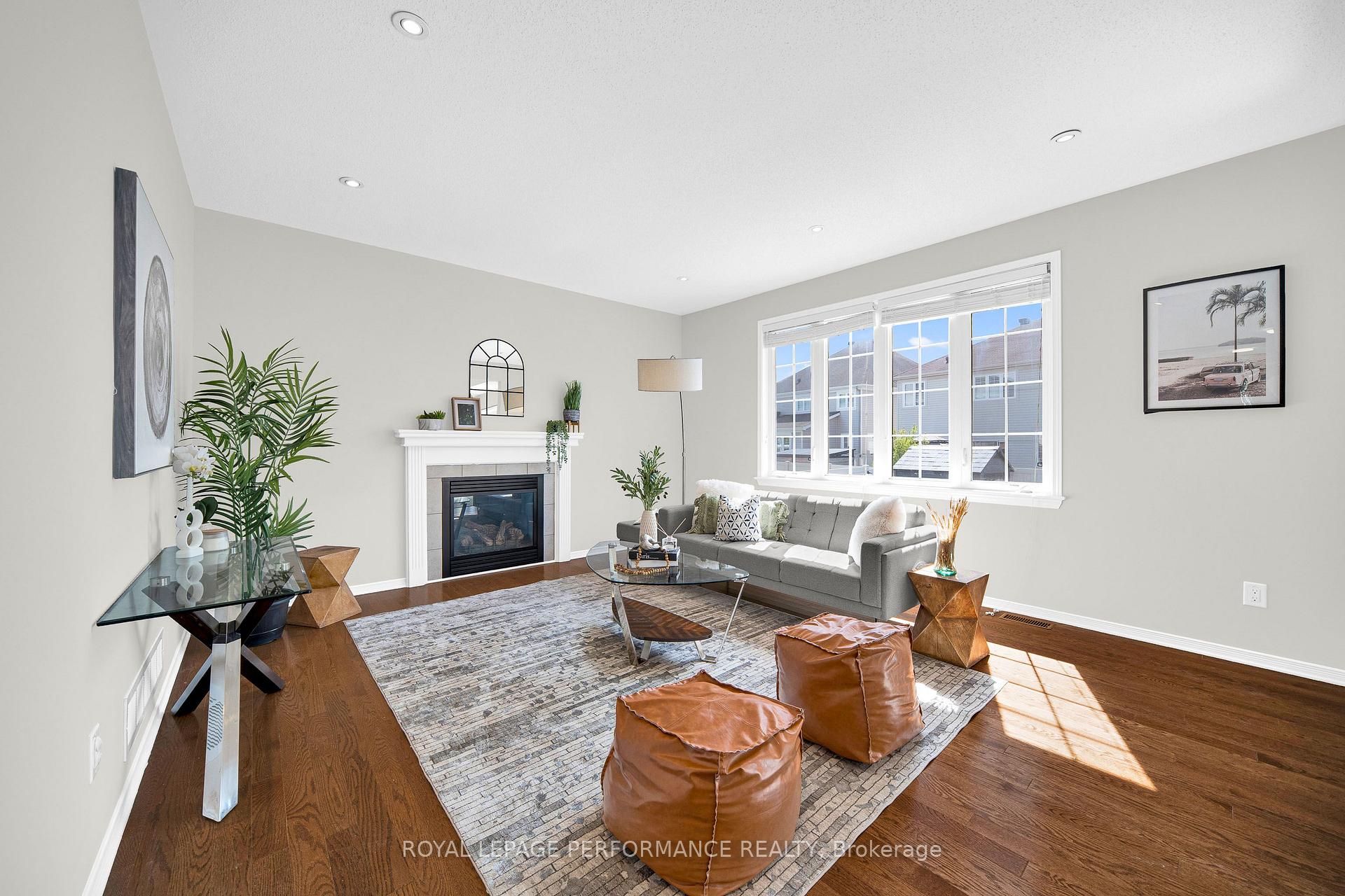 Photo 2 of 593 Pinawa Circle, Ottawa, Barrhaven - Stonebridge — HOMEH