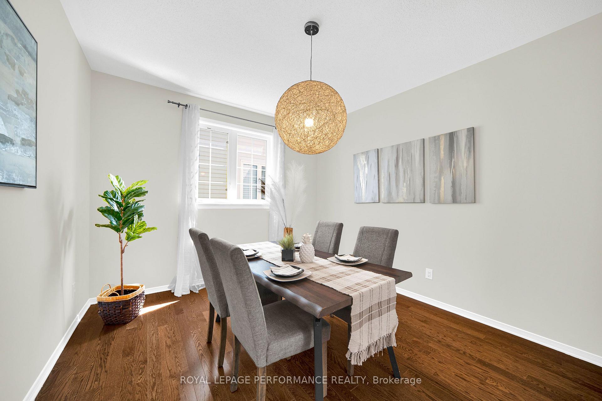 Photo 5 of 593 Pinawa Circle, Ottawa, Barrhaven - Stonebridge — HOMEH