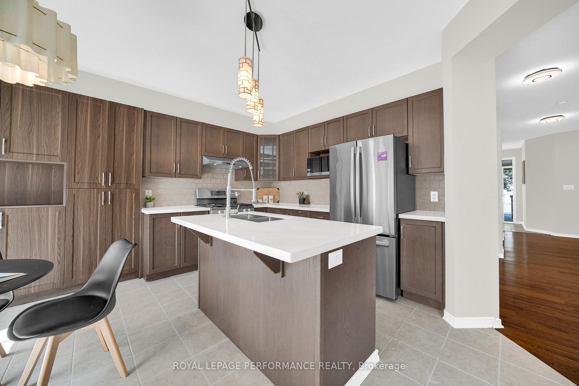 Photo 11 of 593 Pinawa Circle, Ottawa, Barrhaven - Stonebridge — HOMEH