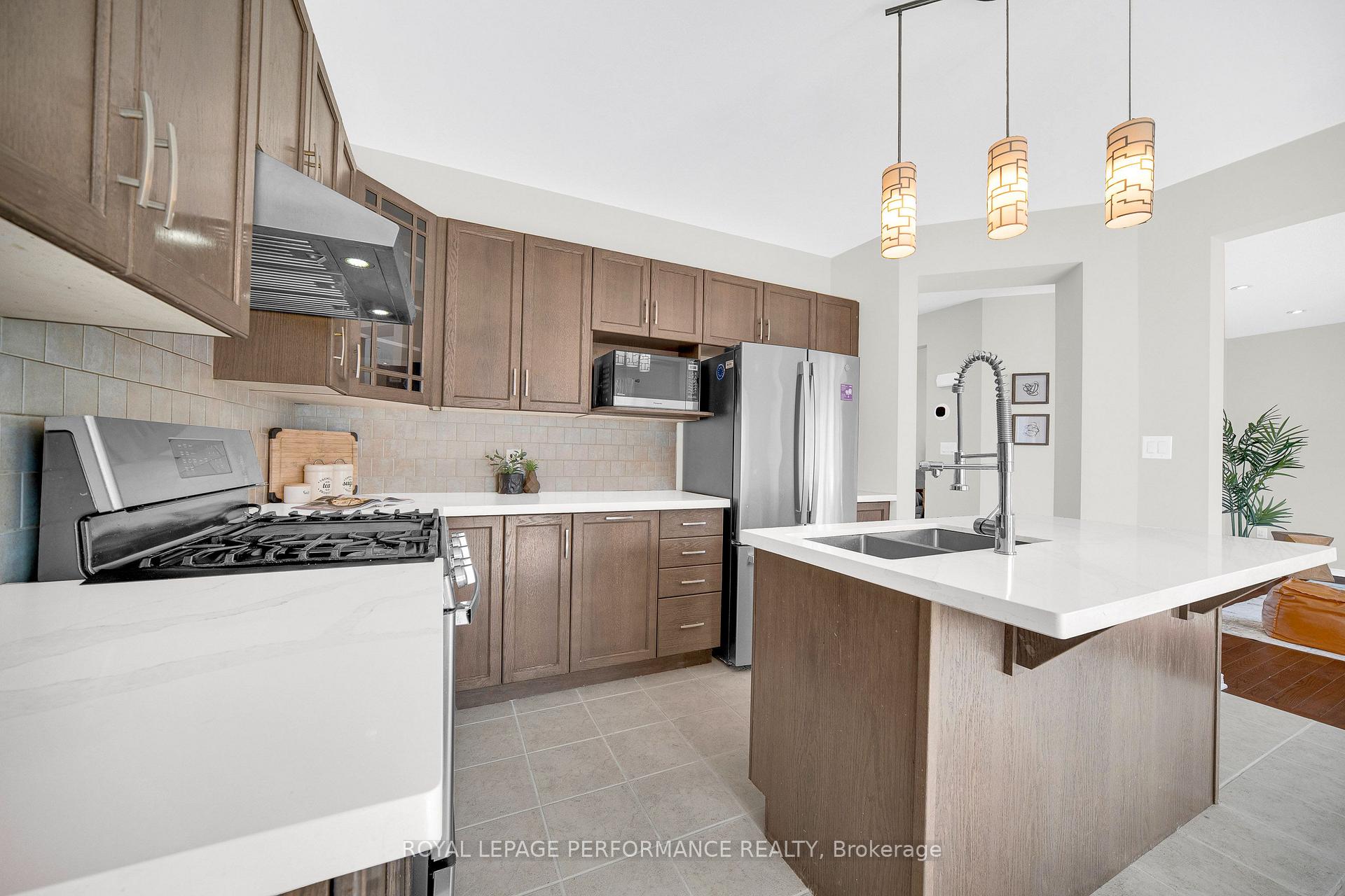 Photo 12 of 593 Pinawa Circle, Ottawa, Barrhaven - Stonebridge — HOMEH