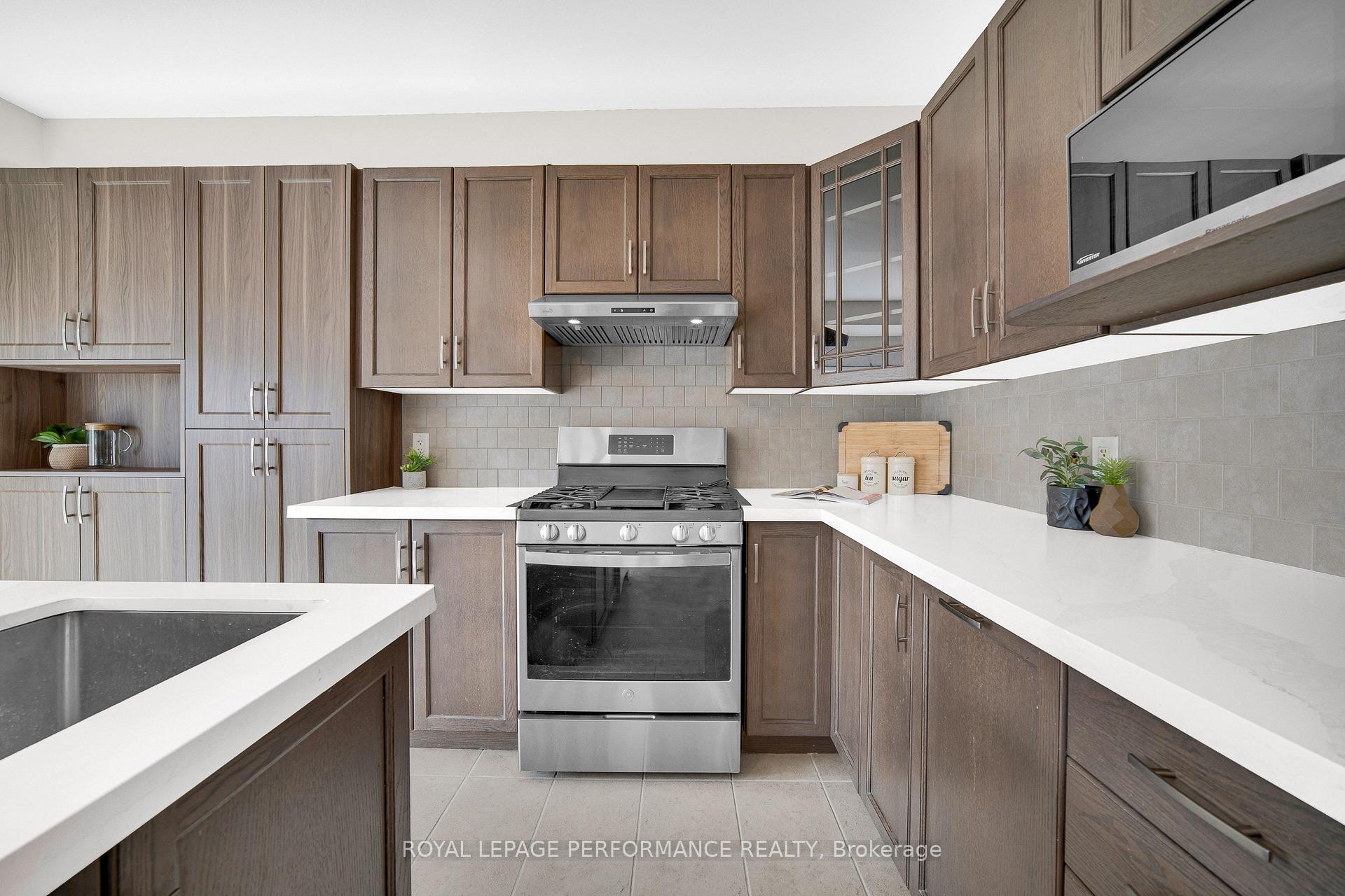 Photo 14 of 593 Pinawa Circle, Ottawa, Barrhaven - Stonebridge — HOMEH