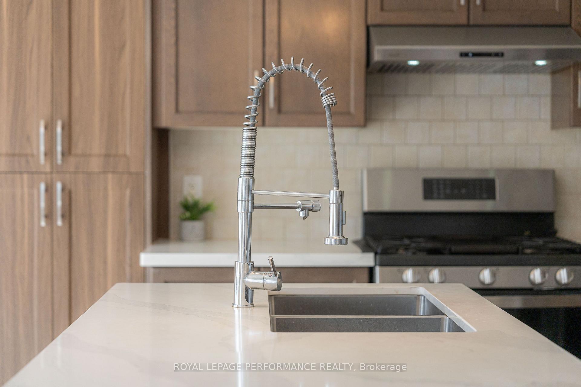 Photo 17 of 593 Pinawa Circle, Ottawa, Barrhaven - Stonebridge — HOMEH