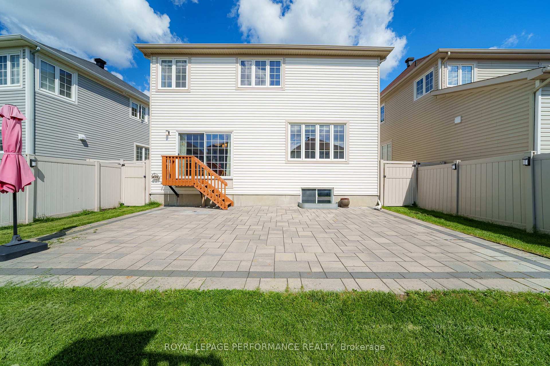 Photo 35 of 593 Pinawa Circle, Ottawa, Barrhaven - Stonebridge — HOMEH