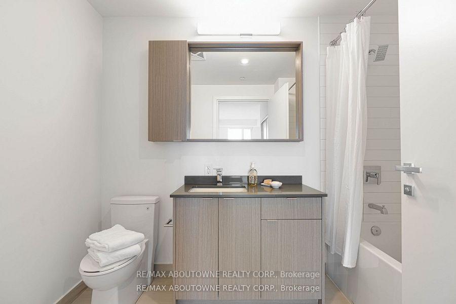 Photo 11 of Unit B0614, 133 Bronte Road, Oakville, Bronte — HOMEH