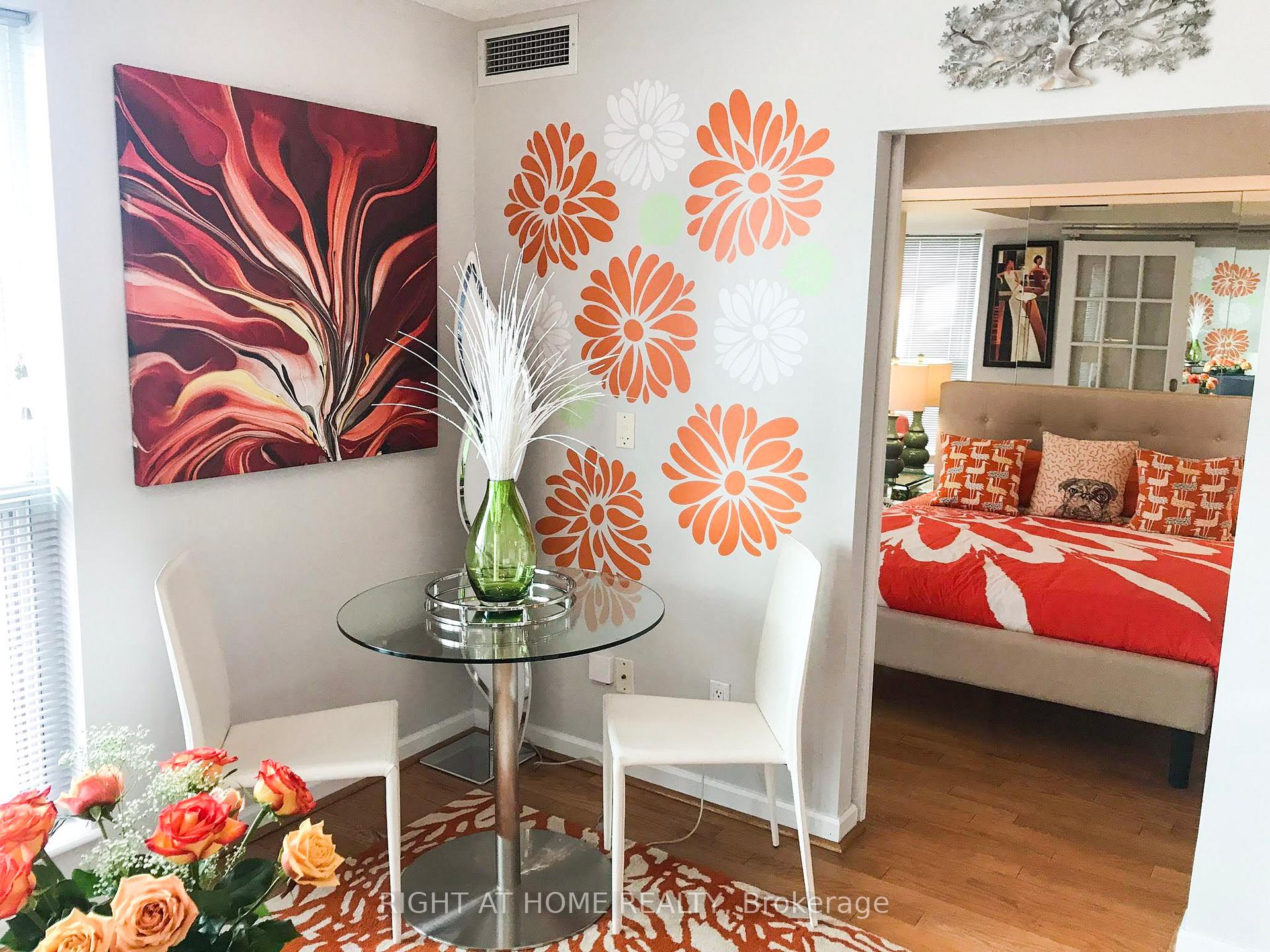 Photo 6 of Unit 2703, 8 Park Road, Toronto, The Annex — HOMEH