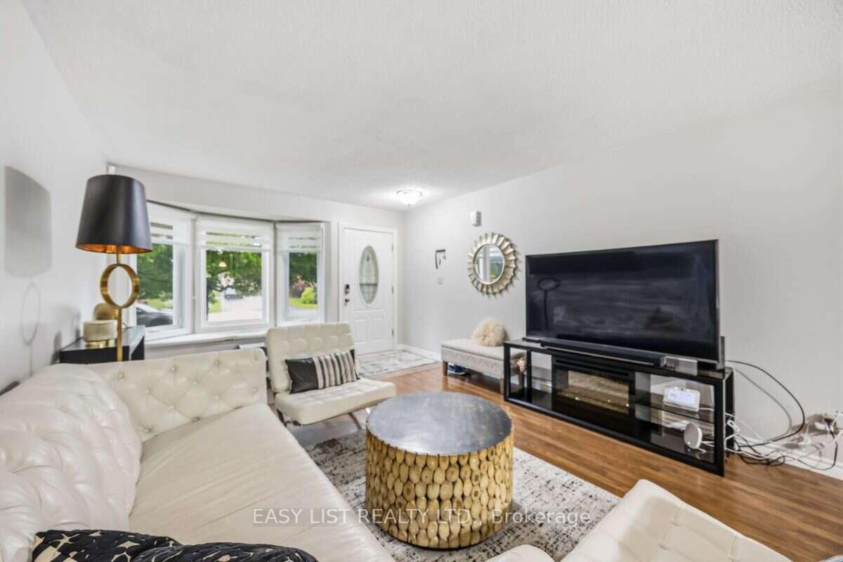Photo 4 of 1234 Thistledown Avenue, Sarnia — HOMEH