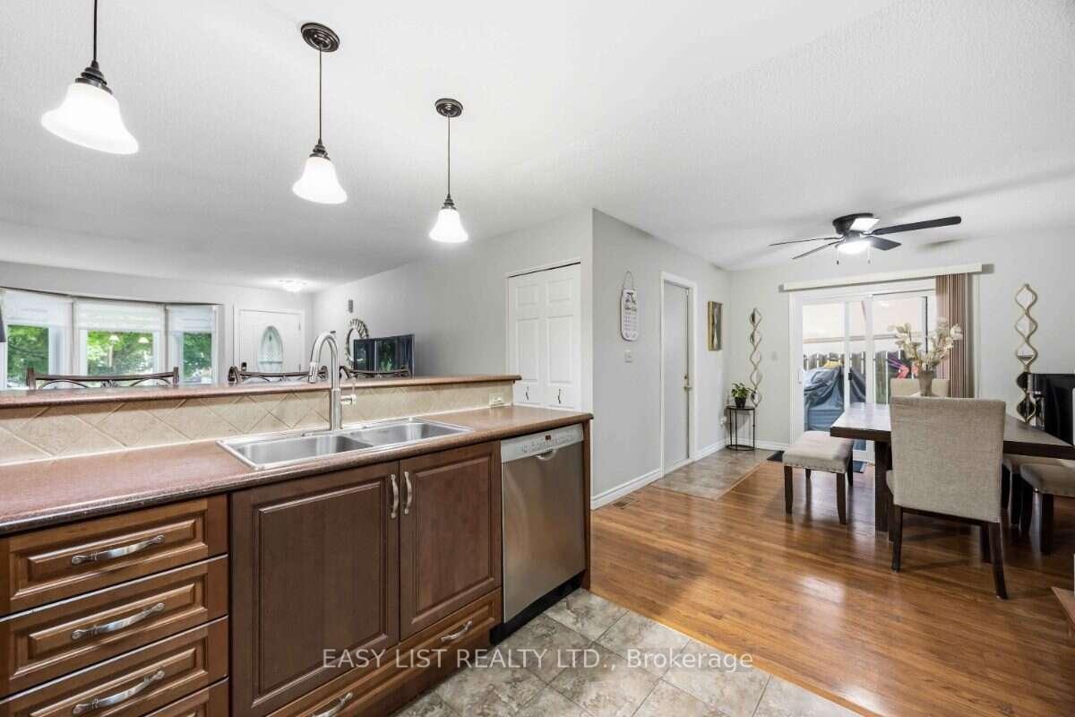 Photo 10 of 1234 Thistledown Avenue, Sarnia — HOMEH