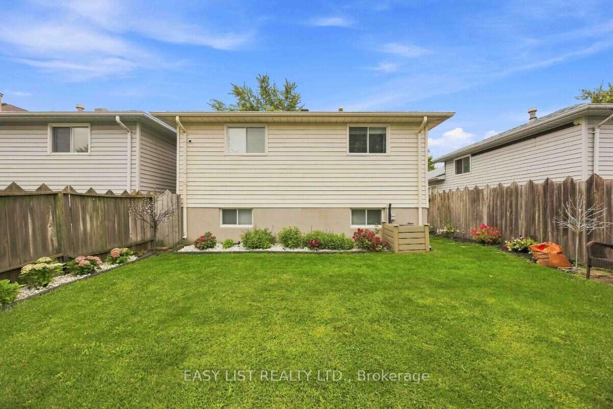 Photo 32 of 1234 Thistledown Avenue, Sarnia — HOMEH