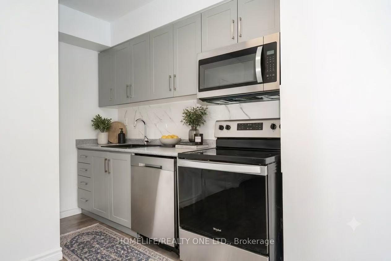Photo 8 of 104 Benson Avenue, Toronto, Wychwood — HOMEH