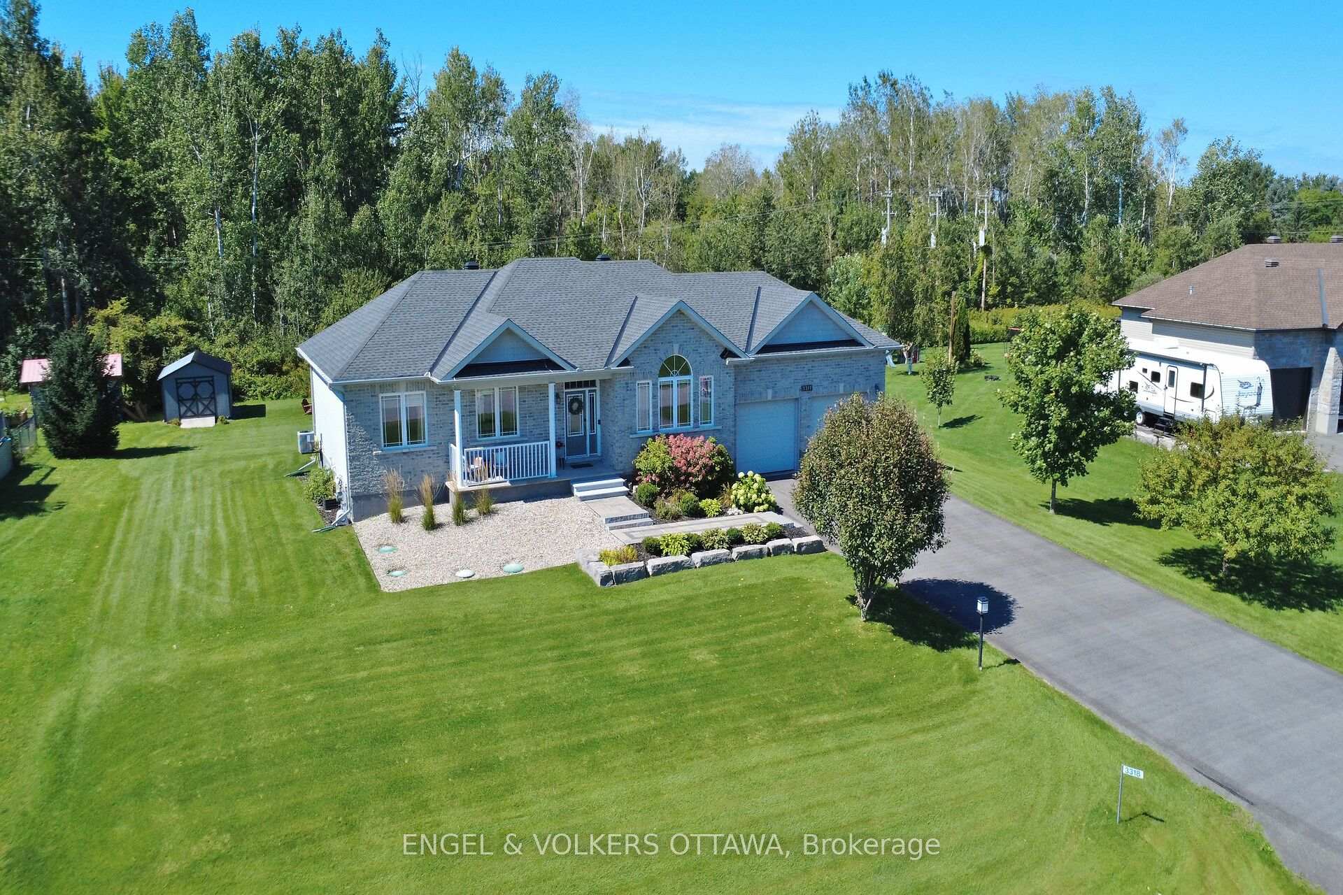 Front of 3318 Morningmist Way