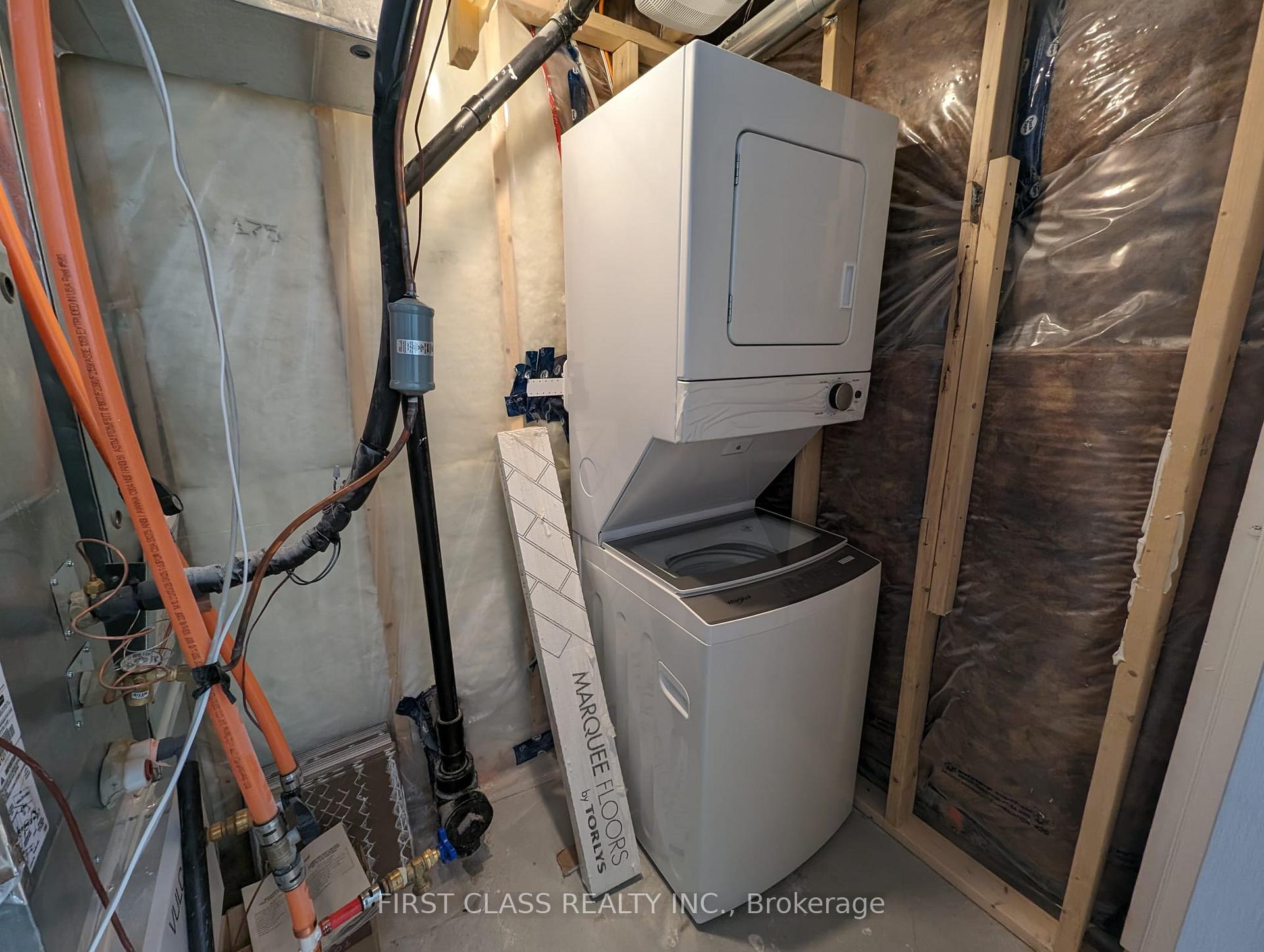 Photo 12 of 656 Copper Creek Drive, Markham, Cedar Grove — HOMEH