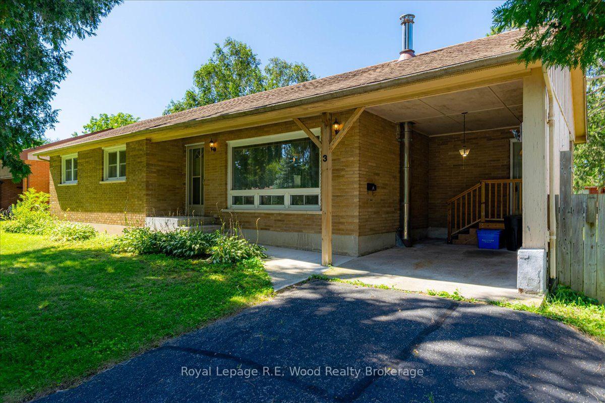 Photo 2 of 3 Myrtle Street, Tillsonburg — HOMEH