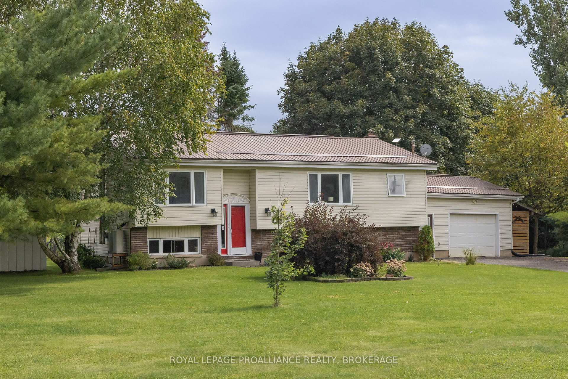 Photo of 4018 County Road 1 E