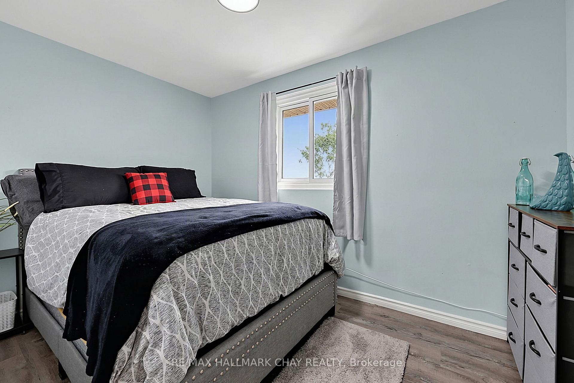 Photo 16 of 133 Daphne Crescent, Barrie, Cundles East — HOMEH