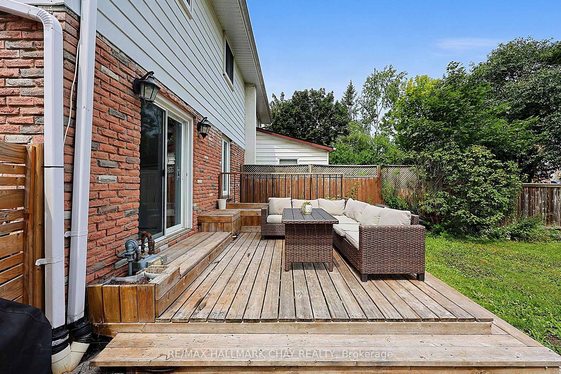 Photo 32 of 133 Daphne Crescent, Barrie, Cundles East — HOMEH