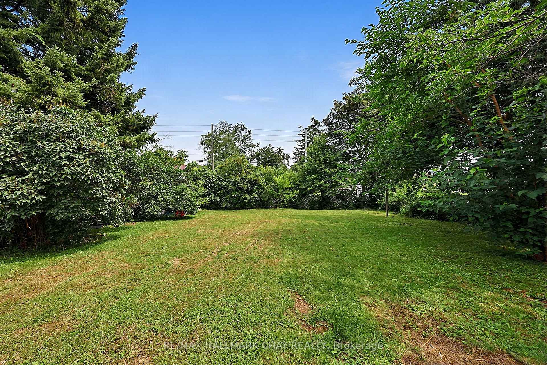 Photo 35 of 133 Daphne Crescent, Barrie, Cundles East — HOMEH