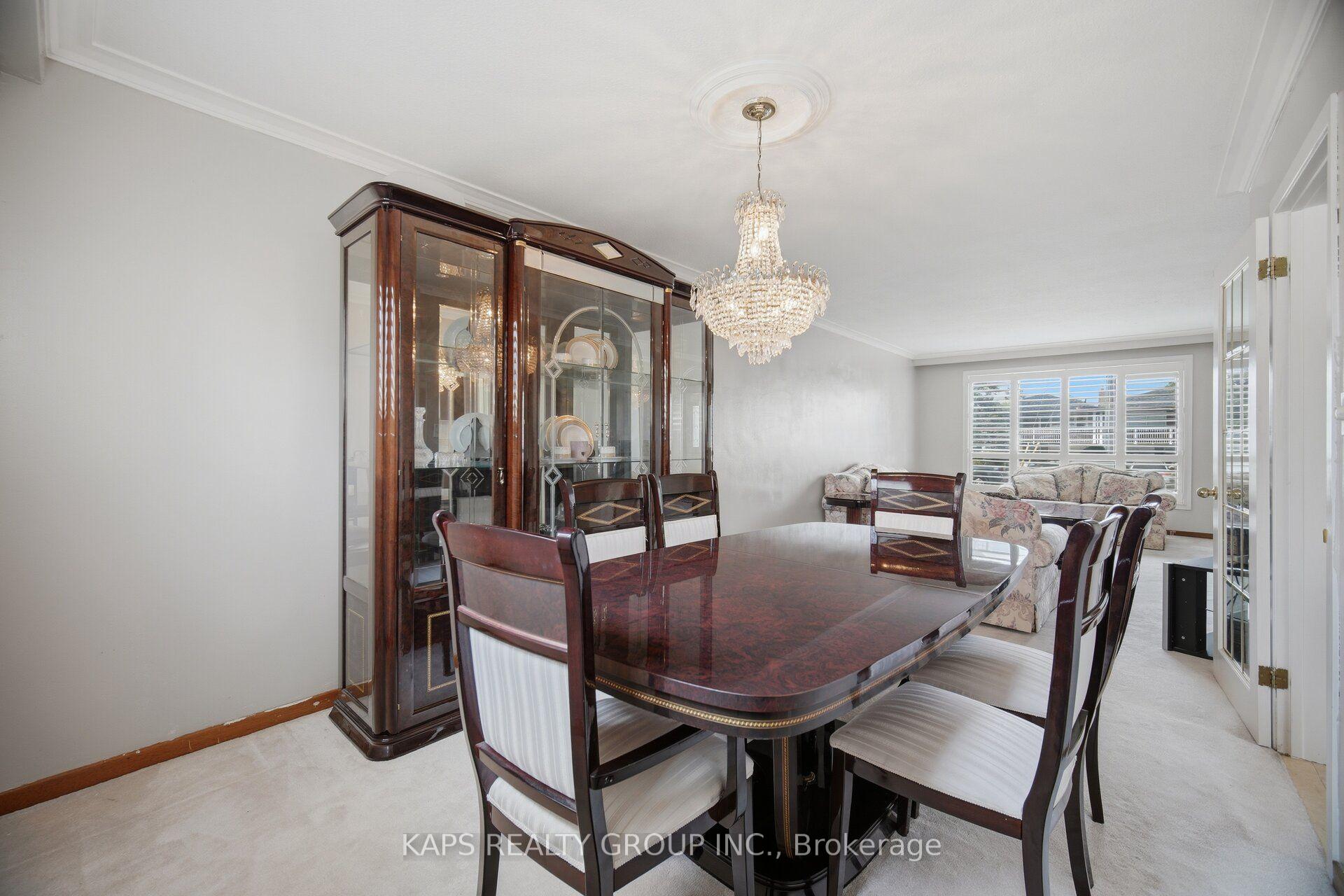 Photo 9 of 43 Donofree Road, North York, Maple Leaf — HOMEH