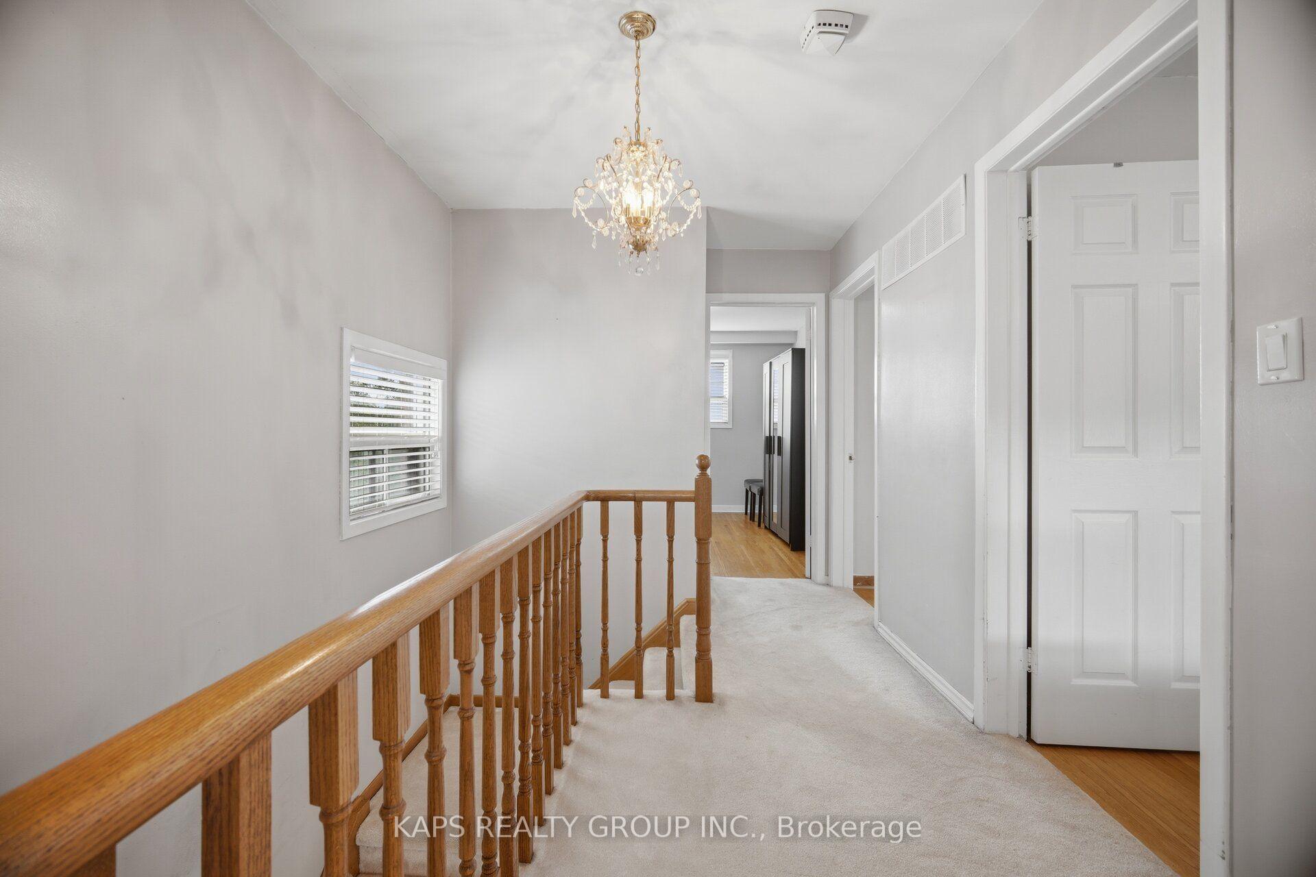 Photo 17 of 43 Donofree Road, North York, Maple Leaf — HOMEH