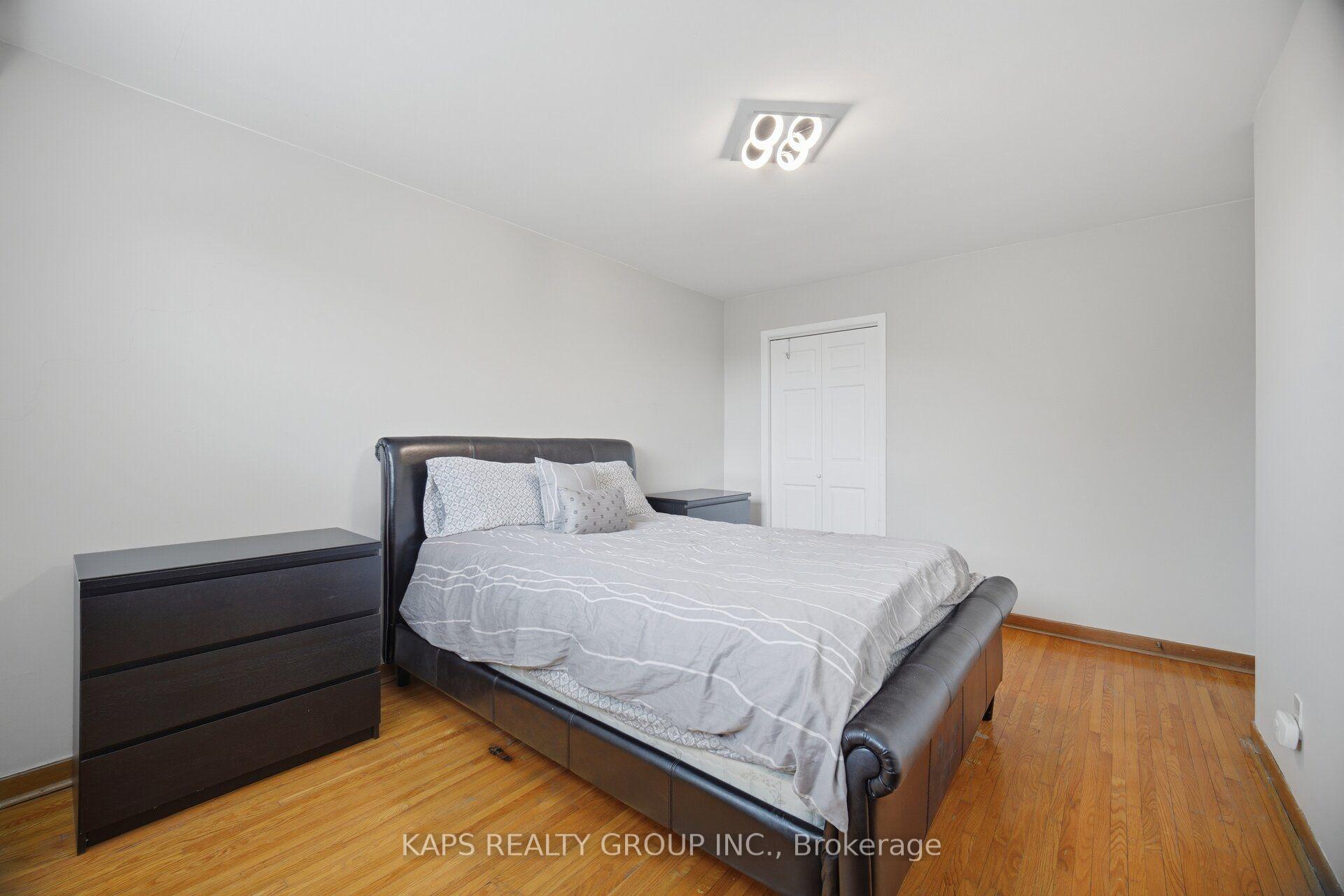 Photo 19 of 43 Donofree Road, North York, Maple Leaf — HOMEH