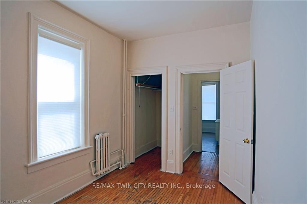 Photo 10 of 116 Weber Street E, Kitchener, King East — HOMEH