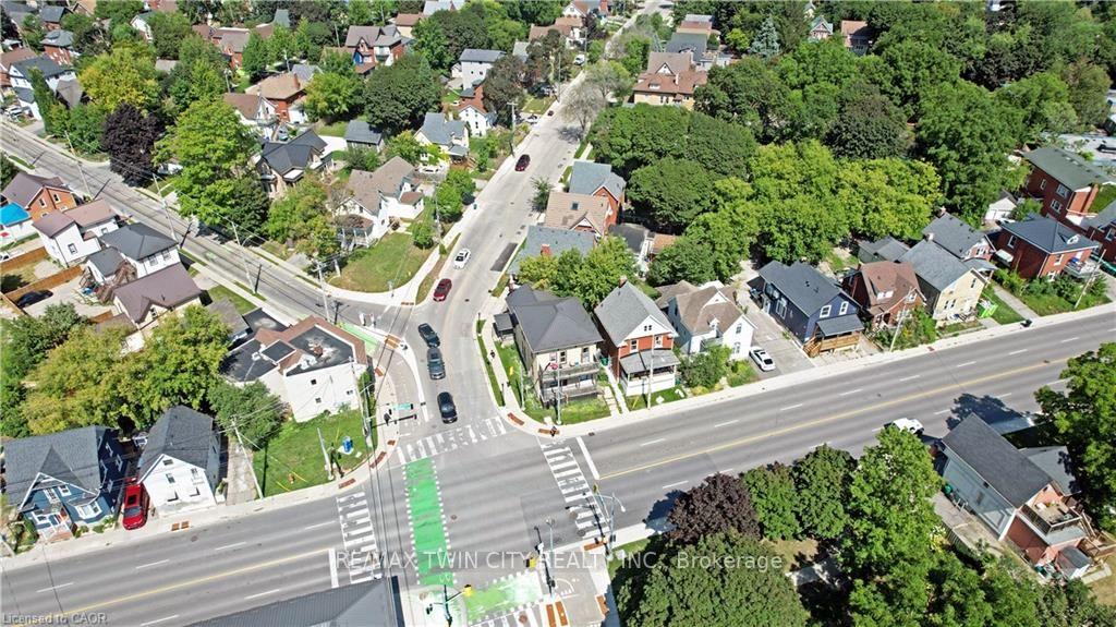 Photo 18 of 116 Weber Street E, Kitchener, King East — HOMEH