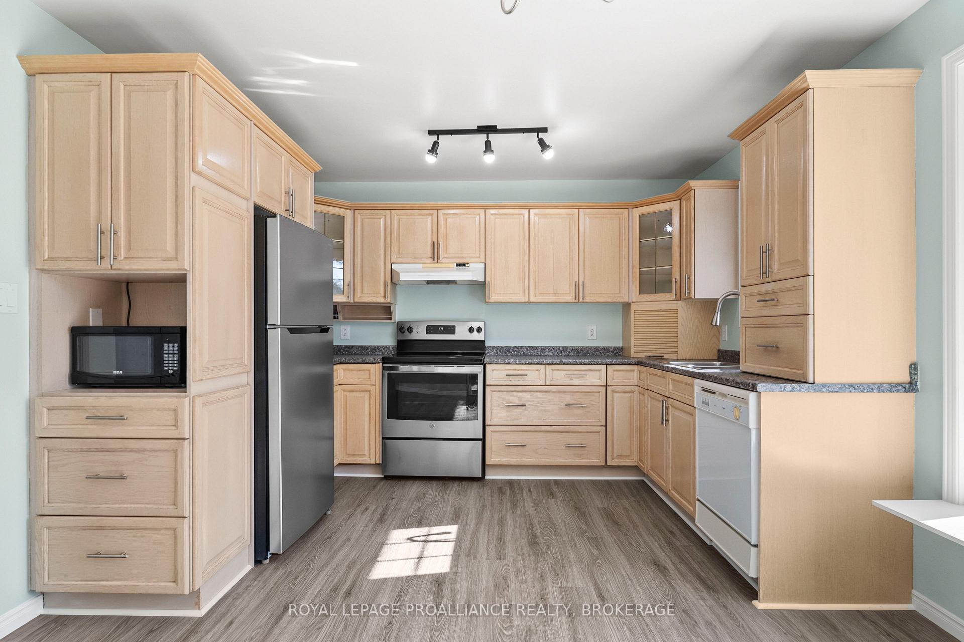 Photo 10 of 19 Millhaven Road, Loyalist, Odessa — HOMEH