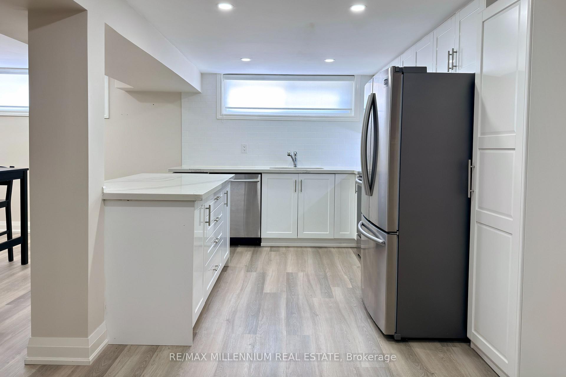 Photo 9 of 72 Hadrian Avenue, Etobicoke, Elms-Old Rexdale — HOMEH