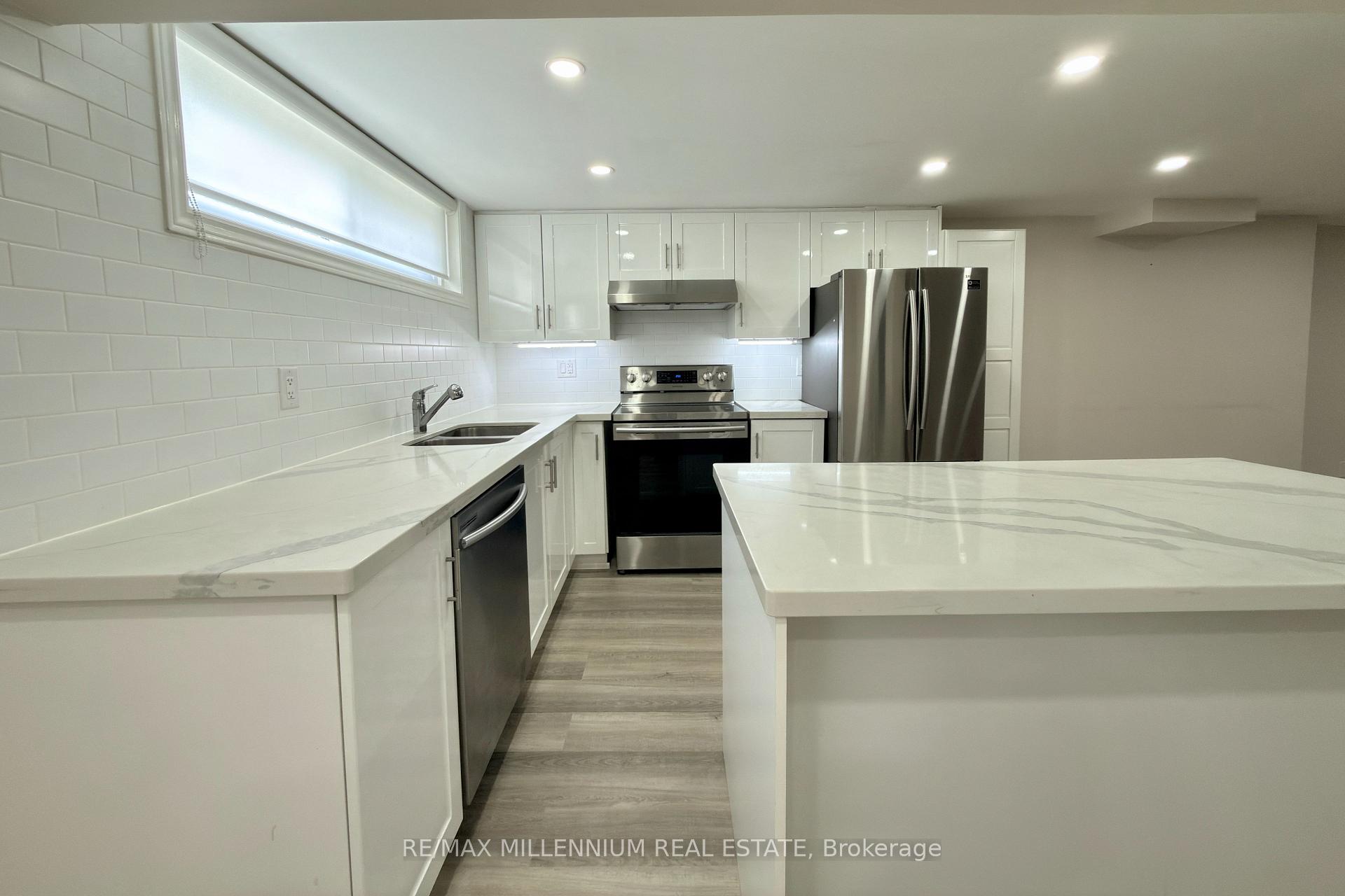Photo 11 of 72 Hadrian Avenue, Etobicoke, Elms-Old Rexdale — HOMEH