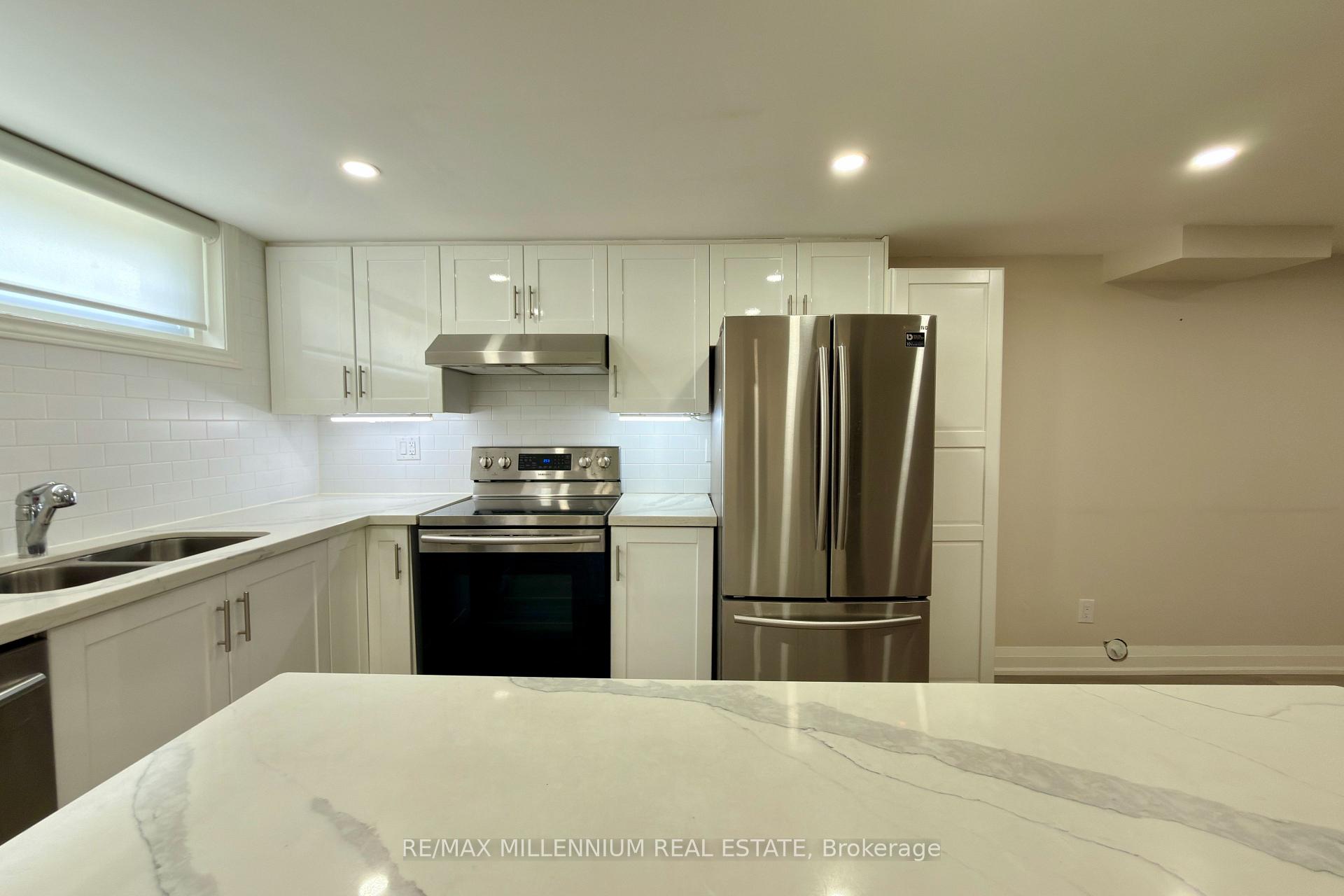 Photo 13 of 72 Hadrian Avenue, Etobicoke, Elms-Old Rexdale — HOMEH