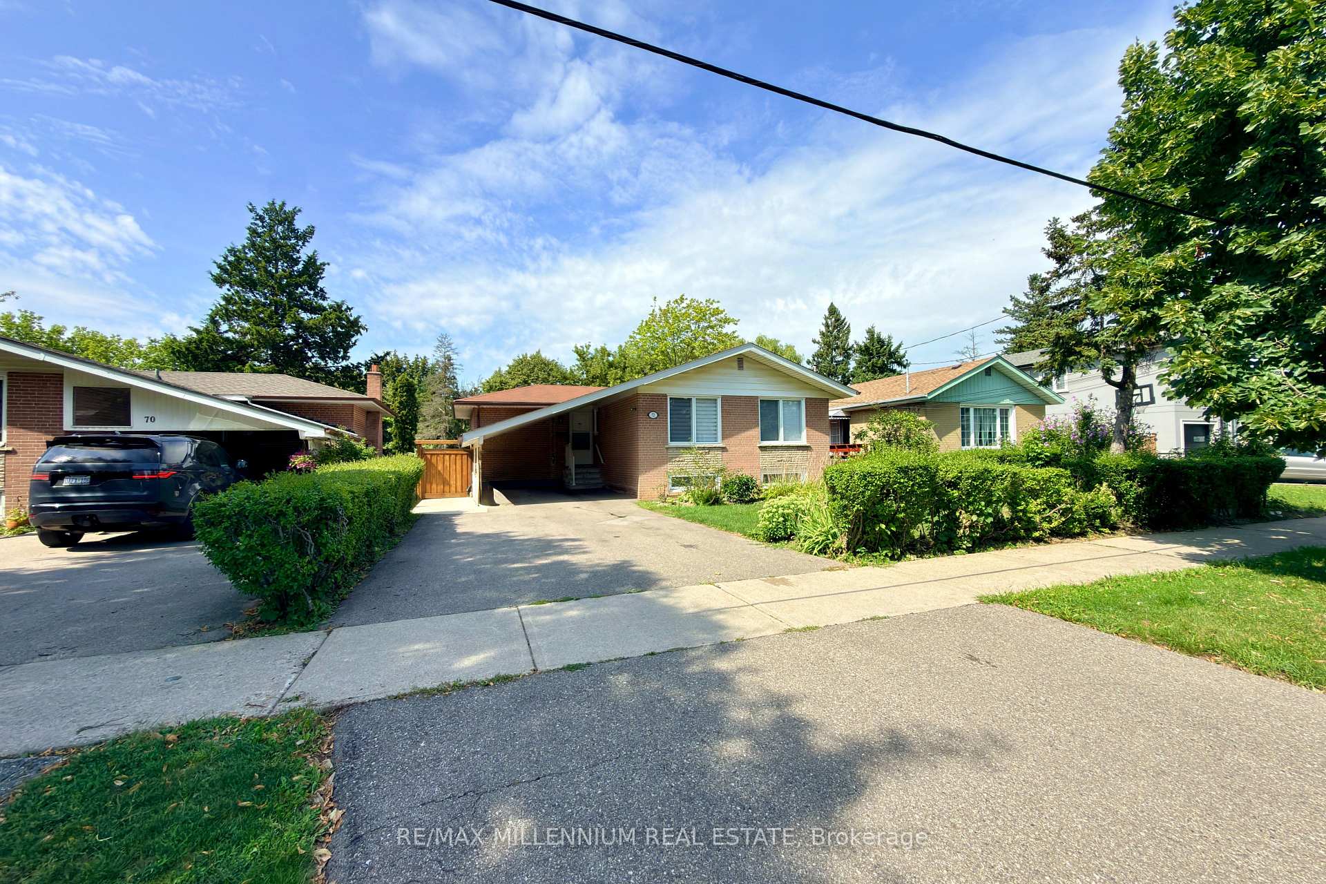 Photo 18 of 72 Hadrian Avenue, Etobicoke, Elms-Old Rexdale — HOMEH