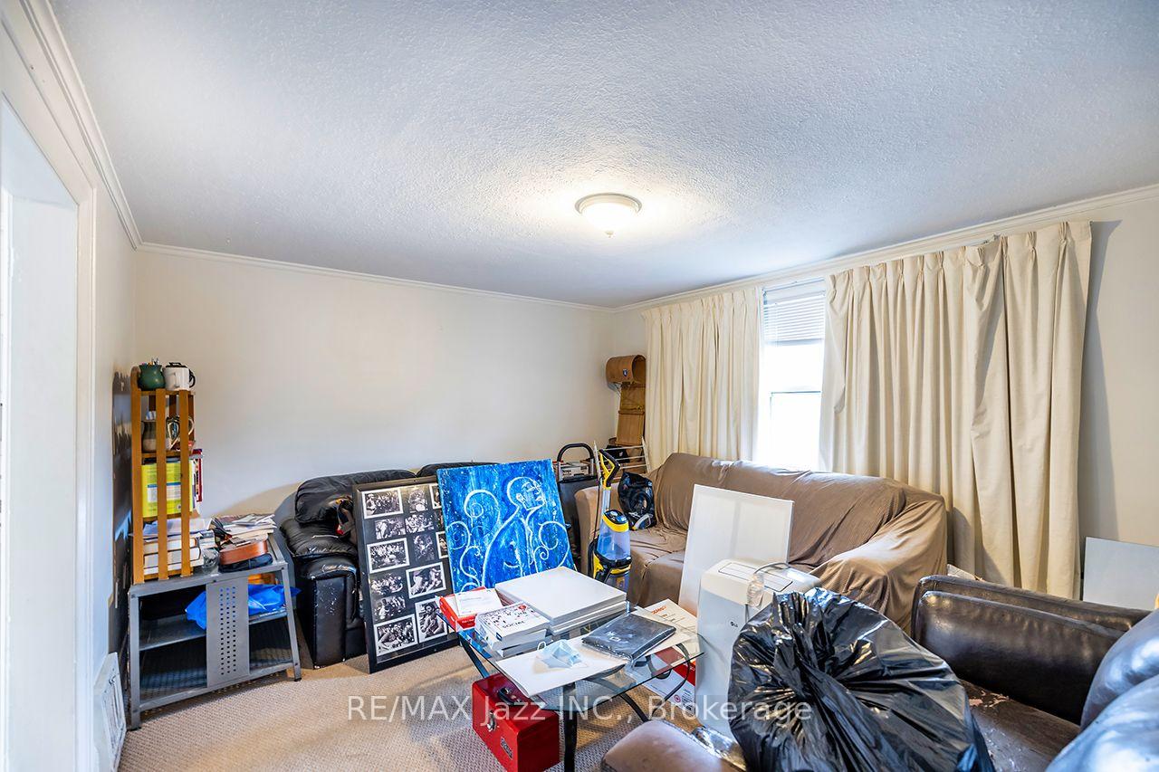 Photo 9 of 97 Adelaide Avenue, Oshawa, O'Neill — HOMEH