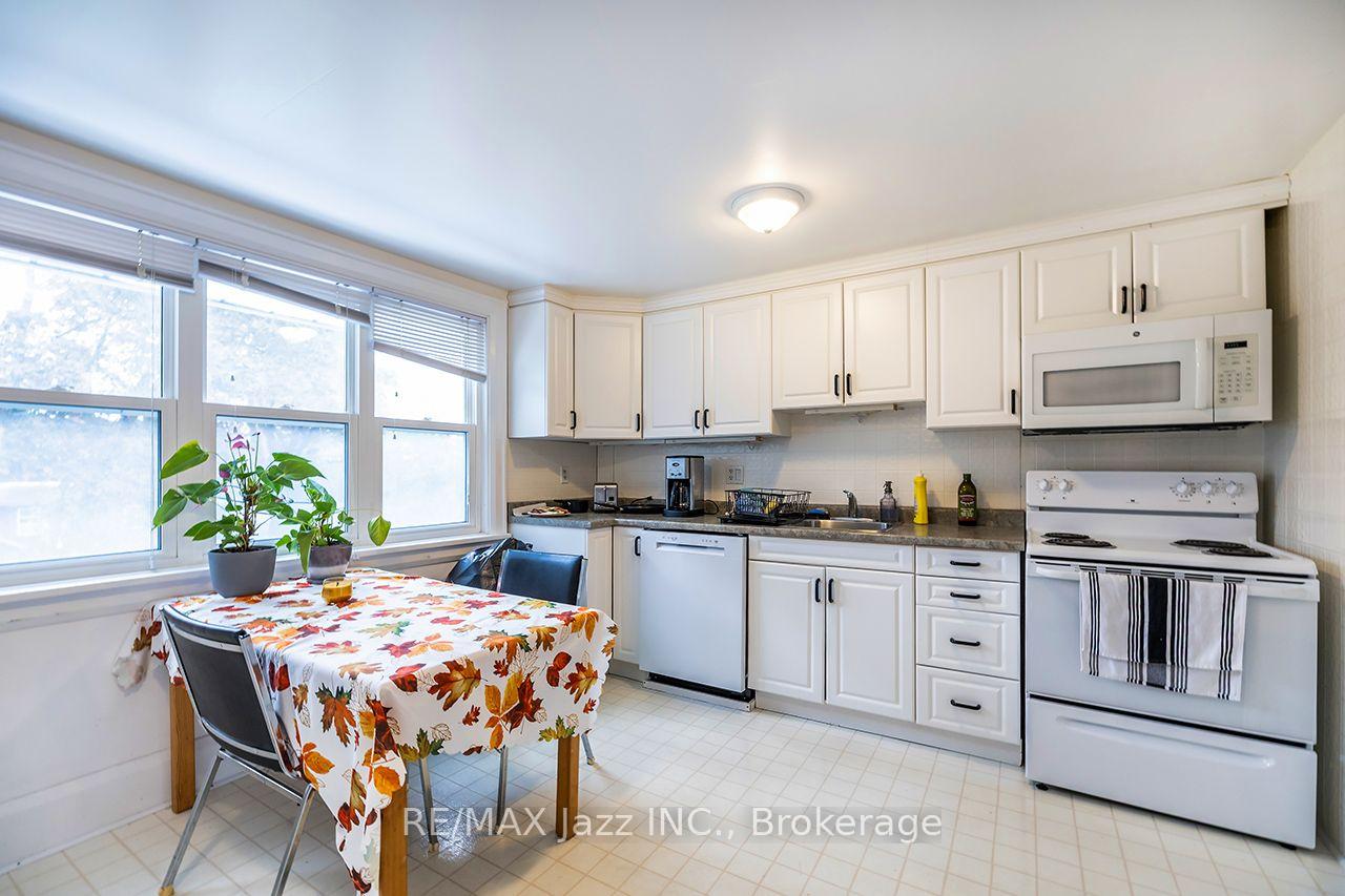 Photo 12 of 97 Adelaide Avenue, Oshawa, O'Neill — HOMEH