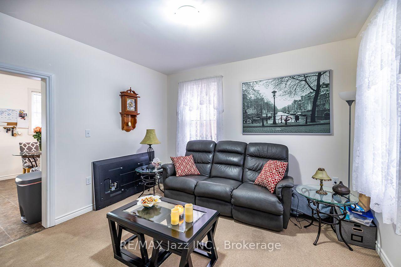 Photo 22 of 97 Adelaide Avenue, Oshawa, O'Neill — HOMEH