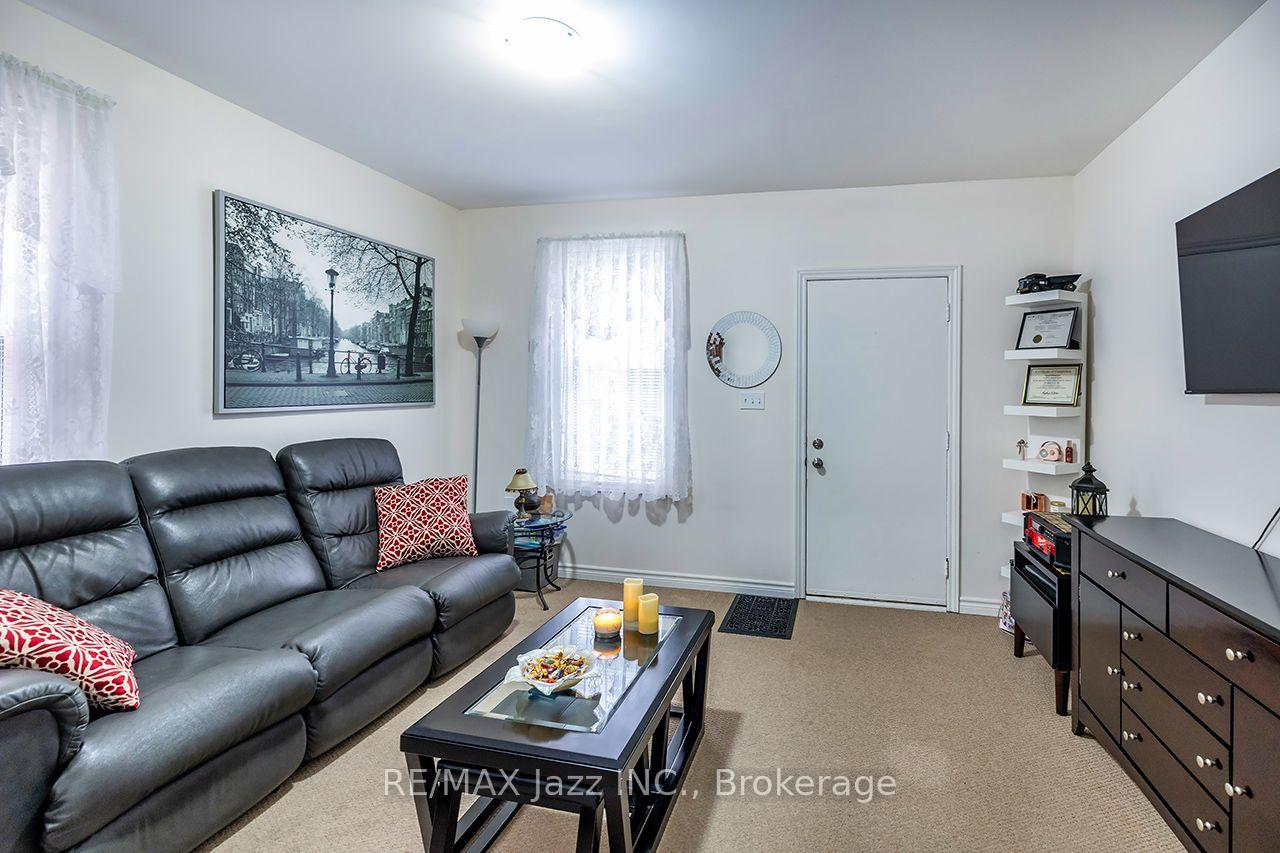 Photo 23 of 97 Adelaide Avenue, Oshawa, O'Neill — HOMEH