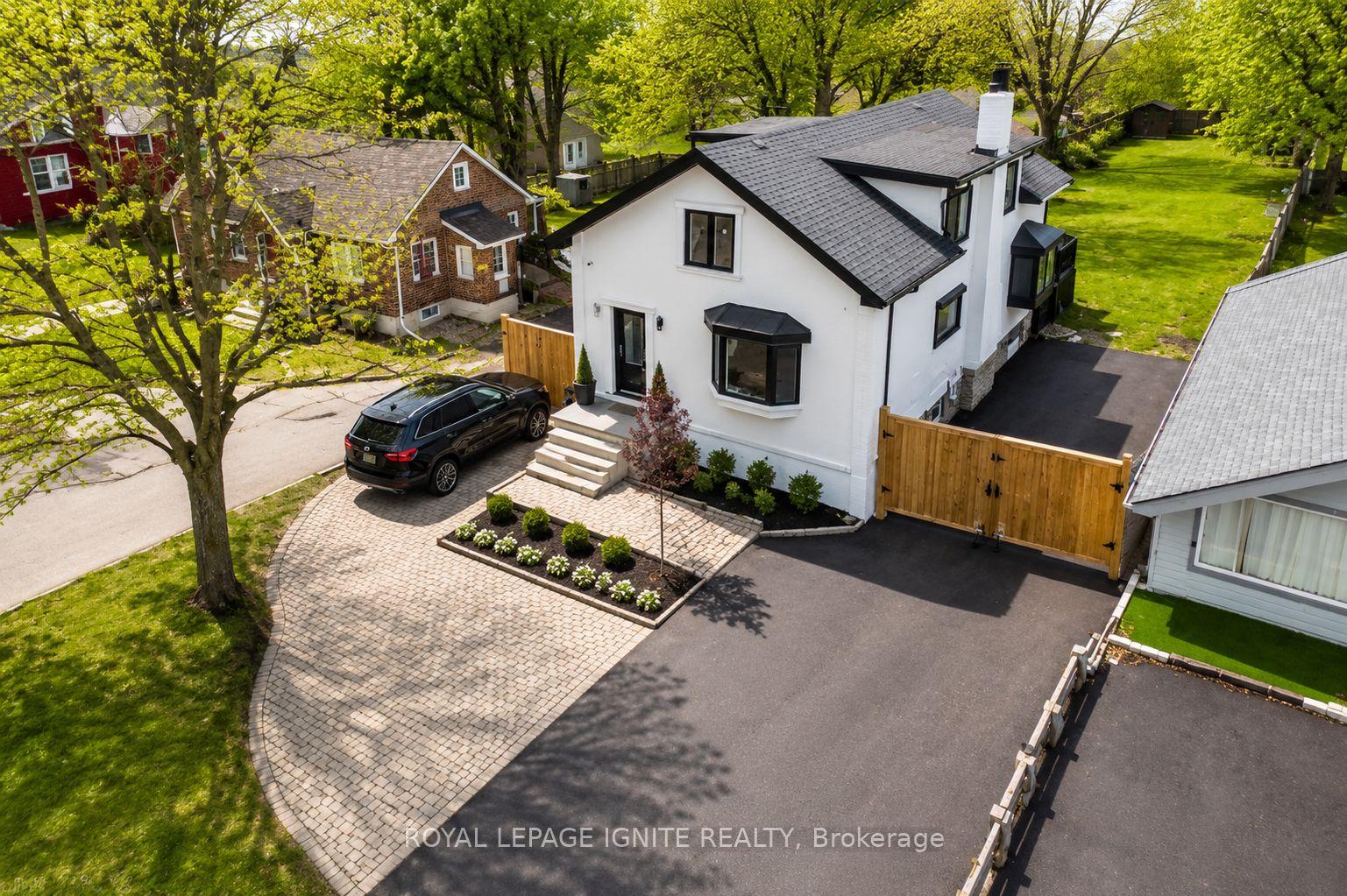 Photo 1 of 515 Kingston Road W, Ajax, Central West — HOMEH