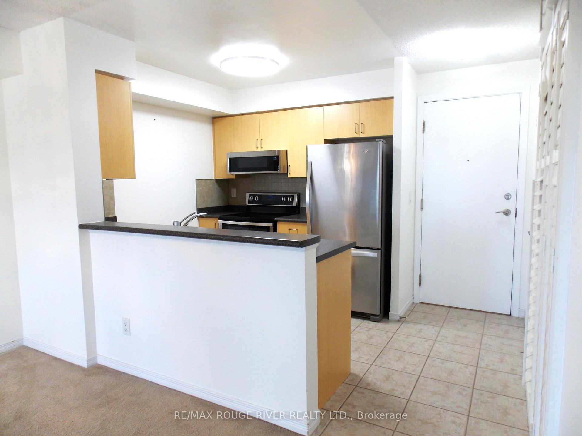 Photo 3 of Unit 726, 3650 Kingston Road, Scarborough, Scarborough Village — HOMEH
