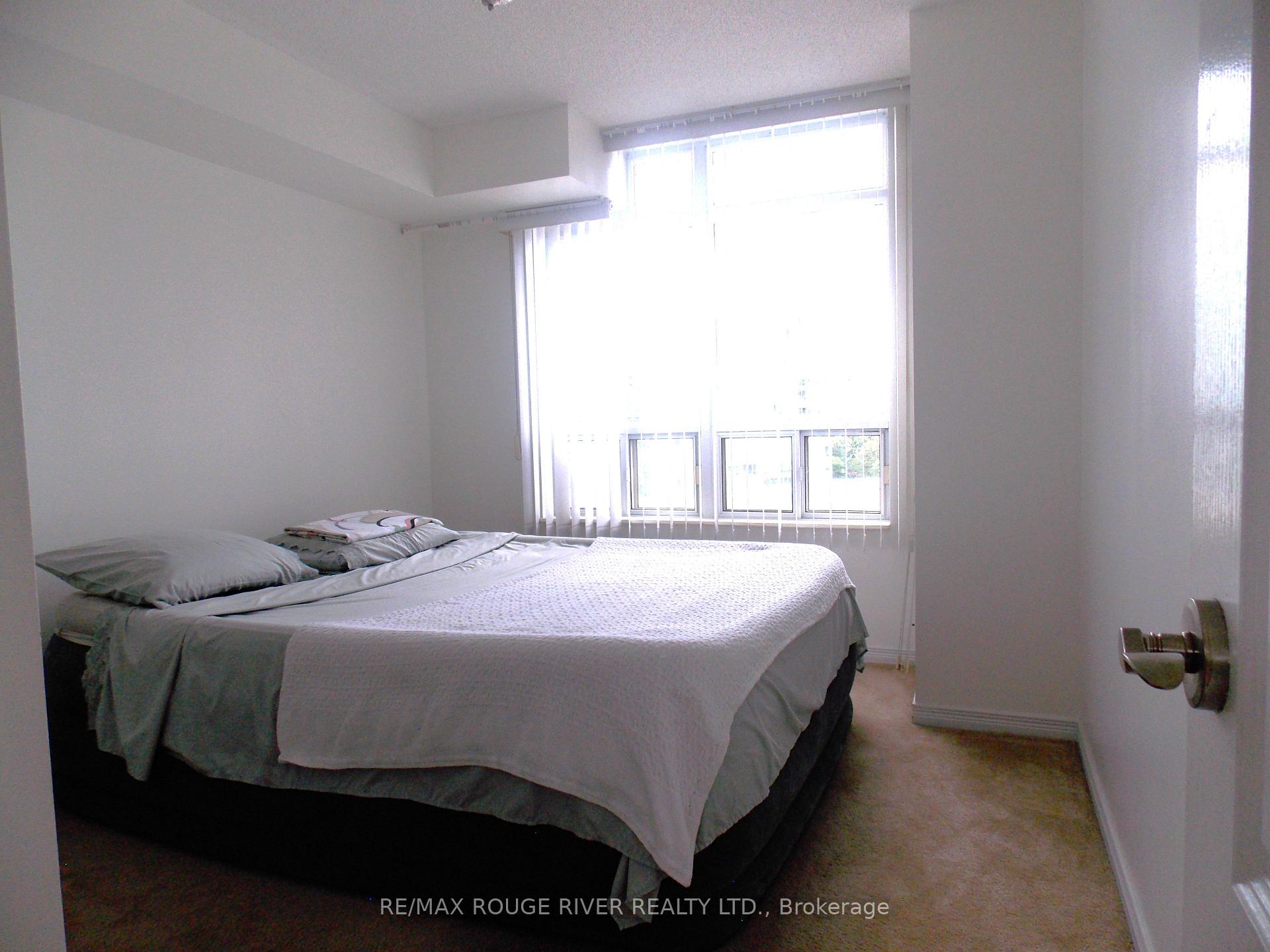 Photo 5 of Unit 726, 3650 Kingston Road, Scarborough, Scarborough Village — HOMEH